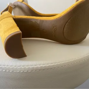 Mustard Yellow Block Heel Ankle Tie Sandals Size 9 NWT thumbnail 9