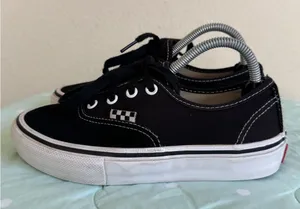 Vans Black Classic Pop Crush Sneakers Mens size 3.5 / Women’s size 5 thumbnail 1