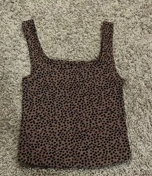 Old Navy Tank thumbnail 1