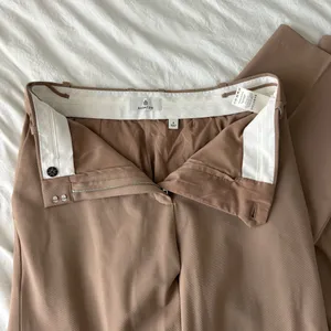 Aritzia Babaton The Effortless Pant thumbnail 4