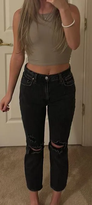 Abercrombie 90’s Straight Ultra High Rise Jeans thumbnail 1