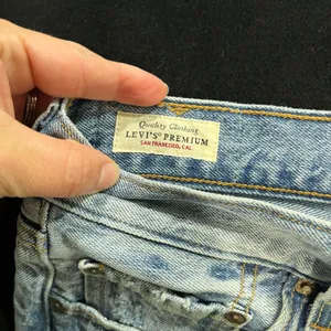 Levi's Premium 501 Cut‎ Off Denim Shorts Size 28 thumbnail 9