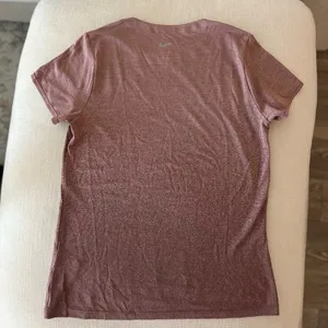 Nike Womens Pink Ombré workout top in size medium thumbnail 2