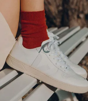 VEJA V-10 Sneakers thumbnail 1
