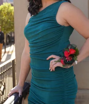 Lucy in the Sky Hunter Green Dress thumbnail 3