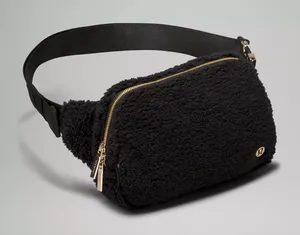 LULULEMON Everywhere Belt Bag Large 2L Fleece,Black/Gold, NWT+FREE shopping Bag thumbnail 1