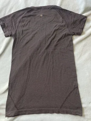 Lululemon Swiftly Tech Short Sleeve Shirt thumbnail 3