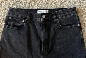Abercrombie The Ankle Straight Ultra High Rise thumbnail 4
