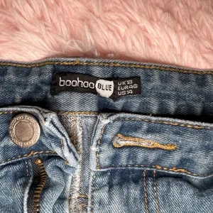 Boohoo distressed high waist Jean shorts thumbnail 2
