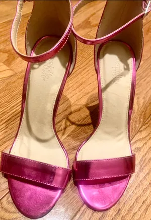 Charlotte Russe Metallic Fuchsia ankle strap Barbiecore Stilettos size 7 thumbnail 7
