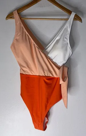 NWT Cupshe‎ Orange Color block One Piece Swimsuit Plunging Knotted Monokini Med thumbnail 1