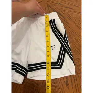 Nike Fly Basketball Shorts Womens XS White Black Dri-FIT Mesh Athletic Striped thumbnail 2