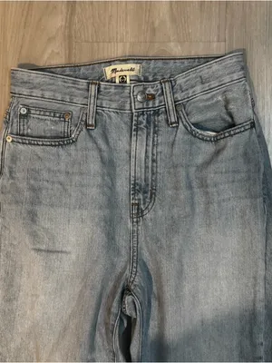 Madewell curvy perfect vintage straight jeans Light Wash NWOT size 26 thumbnail 3