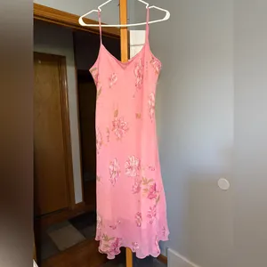 Euro Pink Floral Midi Dress thumbnail 3
