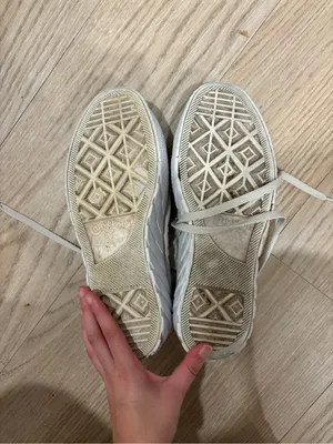 High top Converse Sneakers thumbnail 6