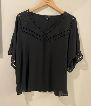 Buckle BuckleBlack - Cutout V-Neck Blouse Size Small thumbnail 1