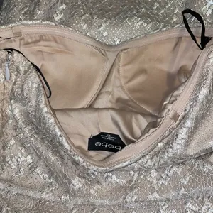 Beautiful!!! Bebe M dress top lace mesh and satin feel under dress thumbnail 7