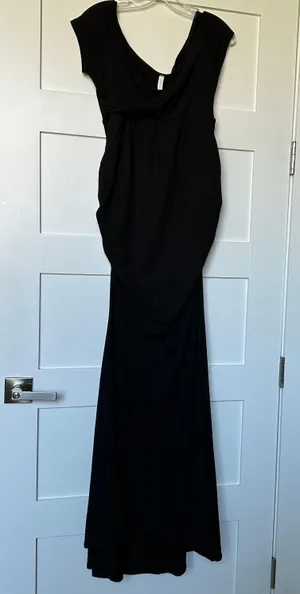 Pinkblush Black Off Shoulder Wrap Maternity Photoshoot Gown/Dress thumbnail 3