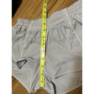 Lululemon Hotty Hot Shorts II 2" Inseam Lined Swift Size 4 White/Beige W7AHOR thumbnail 11