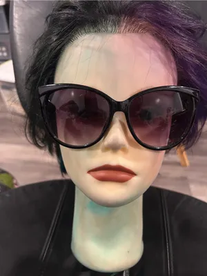 Steve Madden Black Frame Sunglasses with Dark Gradient Lenses thumbnail 3