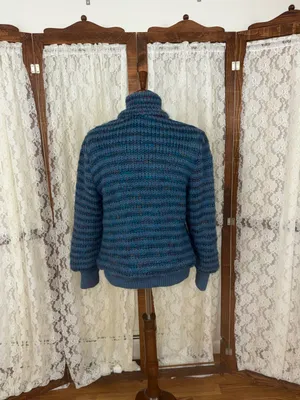 Super Cute Vintage 1980s Outer Scene Quilted Sweater Coat thumbnail 5