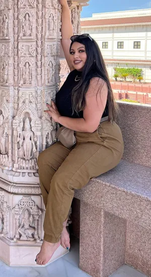 Brown Cargo Pants Size L thumbnail 3