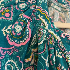 Crown & Ivy PL Paisley 3/4 Sleeve Peasant Top thumbnail 4