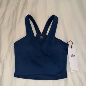 Alo Yoga airbrush real bra tank navy thumbnail 3