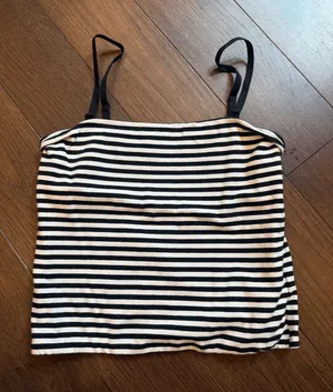GAP Black & White Striped CloseKnit Tube Top Size Medium - C11-707 thumbnail 1