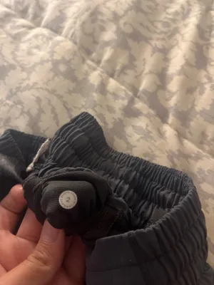 Lululemon Hotty Hot Shorts 2.5" High-Rise thumbnail 5