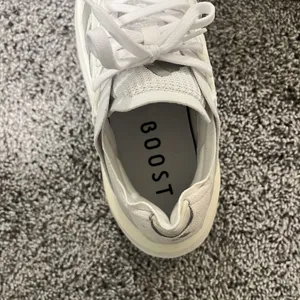 Adidas Avryn_X Sneaker White Women's‎ Size 6.5 thumbnail 4