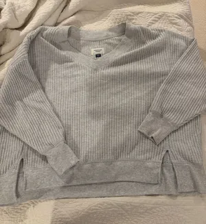 American Eagle Light Gray V-Neck Waffle Knit Oversized Sweater thumbnail 1