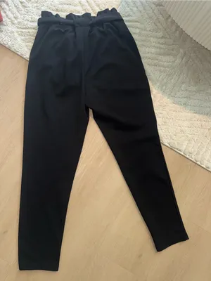 Boohoo Black Ruffled Paperbag Waist Trousers thumbnail 4