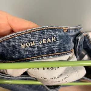 American eagle outfitters mom jeans comfort stretch waistband size 4 regular. thumbnail 15