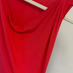 White House Black Market Red Cowl Neck Asymmetric Ring Sleeveless Top Small thumbnail 8