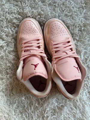 Nike Air Jordan 1 Low sneakers in light orange and pink. Worn once. Sz women 9 thumbnail 3