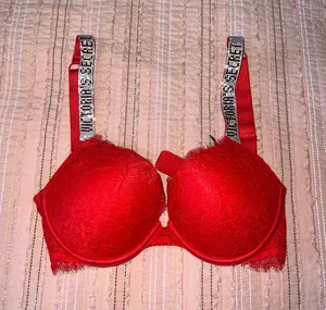 Victoria's Secret Bra Push-Up thumbnail 1