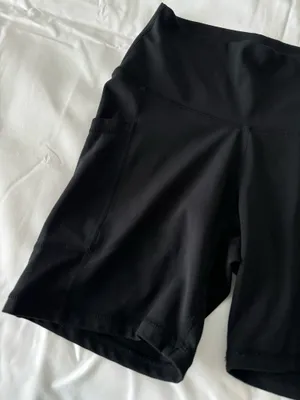 Black Solid Biker Shorts With Pocket Detail thumbnail 3