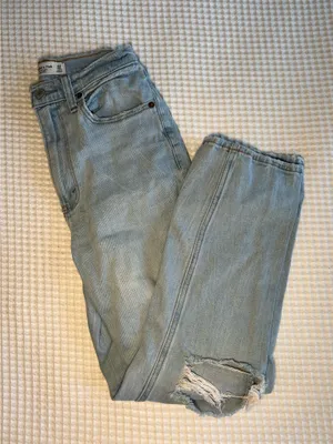 Abercrombie The Ankle Straight Ultra High-Rise thumbnail 6