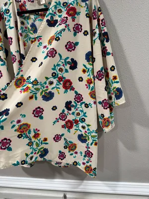 Floral Open-Front Kimono in Cream thumbnail 3