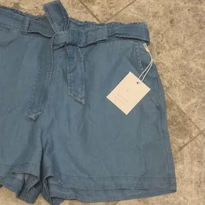 LC Lauren Conrad 3" High-Waisted Paperbag Shorts Chambray NEW Small thumbnail 6