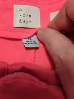 Universal Thread Hot Pink Shorts Size 12 thumbnail 3