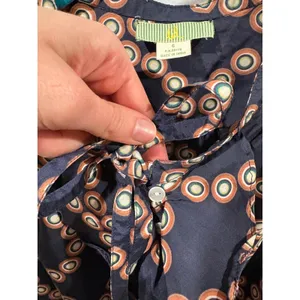 Anthropologie Lil Ruffle Front Tie Geometric Print Sleeveless Dress‎ Navy 6 Silk thumbnail 2