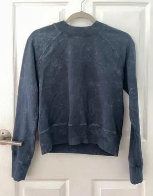 Lululemon Crewneck thumbnail 1