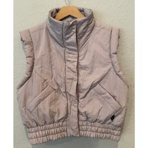 NEW Free People FP Movement Scrunch Time Puffer Vest Size XS thumbnail 12