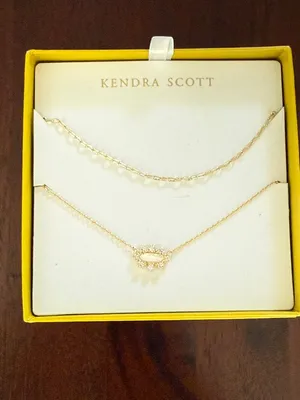 Kendra Scott Emma Framed Gold Layered Necklace Set New thumbnail 2