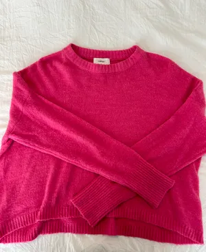 Pink Sweater thumbnail 1