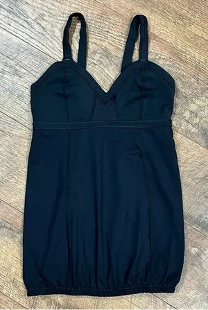 Lululemon Bra Top Athletic Workout Top Size 4 thumbnail 1