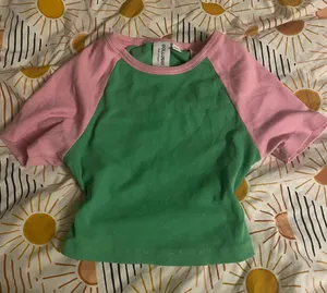 2 tones crop top thumbnail 2