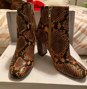 Booties thumbnail 6